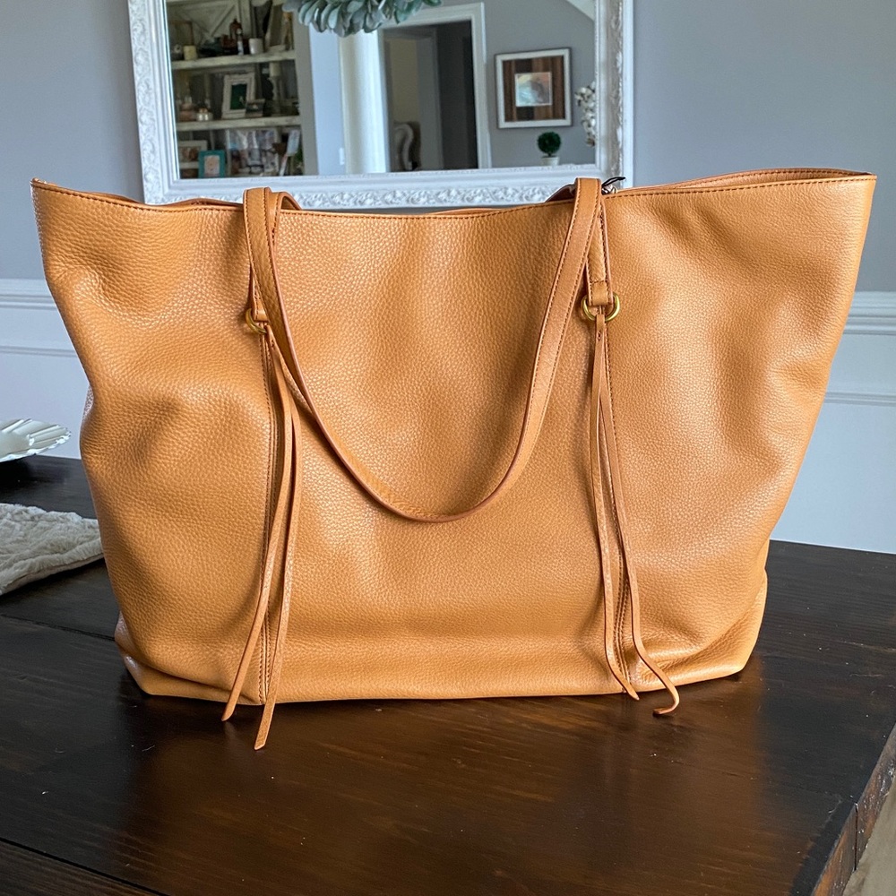 *NWT* HOBO TOTE BAG